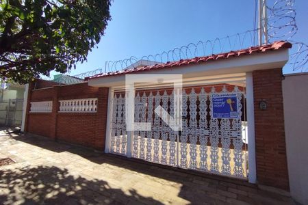 Casa para alugar com 250m², 3 quartos e 2 vagas Casa para alugar com 250m², 3 quartos e 2 vagasPlaca Banner