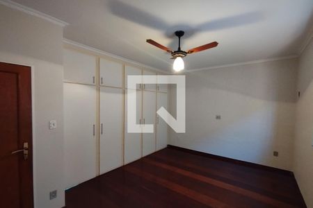 Casa para alugar com 250m², 3 quartos e 2 vagas Casa para alugar com 250m², 3 quartos e 2 vagasDormitório 01