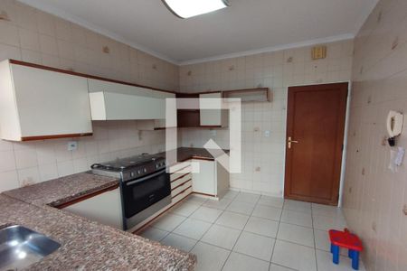 Casa para alugar com 250m², 3 quartos e 2 vagas Casa para alugar com 250m², 3 quartos e 2 vagasCozinha