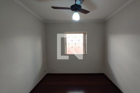 Casa para alugar com 250m², 3 quartos e 2 vagas Casa para alugar com 250m², 3 quartos e 2 vagasDormitório 03