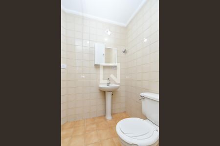 Banheiro de apartamento para alugar com 1 quarto, 28m² em Centro, São Paulo