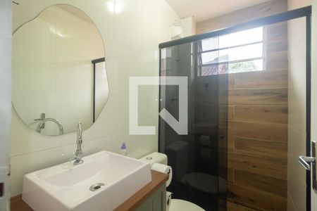 Casa de condomínio para alugar com 54m², 2 quartos e 1 vaga Casa de condomínio para alugar com 54m², 2 quartos e 1 vagaBanheiro