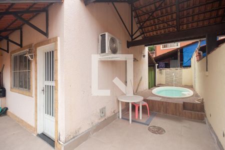 Casa de condomínio para alugar com 54m², 2 quartos e 1 vaga Casa de condomínio para alugar com 54m², 2 quartos e 1 vagaQuintal