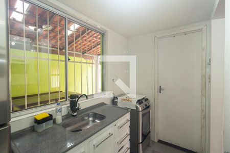 Casa de condomínio para alugar com 54m², 2 quartos e 1 vaga Casa de condomínio para alugar com 54m², 2 quartos e 1 vagaCozinha