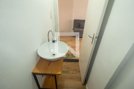 Lavabo de casa de condomínio para alugar com 2 quartos, 54m² em Campo Grande, Rio de Janeiro