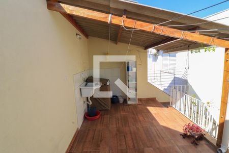 Casa à venda com 120m², 3 quartos e 2 vagasÁrea de Serviço