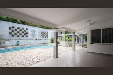 Casa à venda com 910m², 4 quartos e 6 vagas