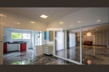 Casa à venda com 910m², 4 quartos e 6 vagas