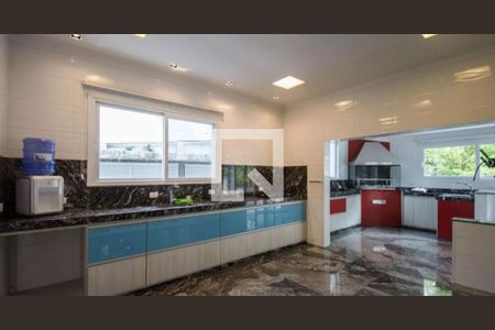 Casa à venda com 910m², 4 quartos e 6 vagas