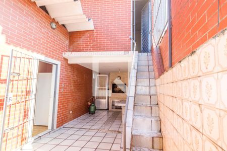 Casa para alugar com 135m², 2 quartos e 3 vagasQuintal