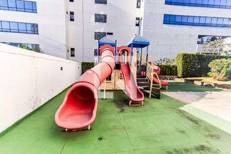 Apartamento à venda com 200m², 4 quartos e 3 vagasÁrea Comum - Playground