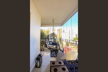 Apartamento à venda com 200m², 4 quartos e 3 vagasVaranda