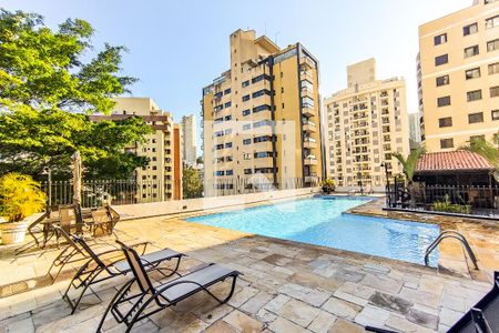 Apartamento à venda com 200m², 4 quartos e 3 vagasÁrea Comum - Piscina