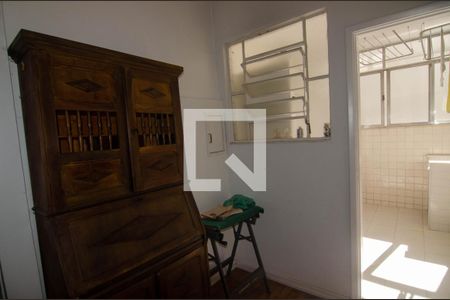 Apartamento à venda com 250m², 3 quartos e 2 vagasQuarto de Serviço