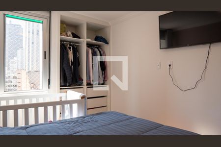 Apartamento à venda com 81m², 2 quartos e 1 vagaQuarto 2