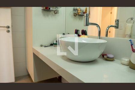 Apartamento à venda com 81m², 2 quartos e 1 vagaBanheiro