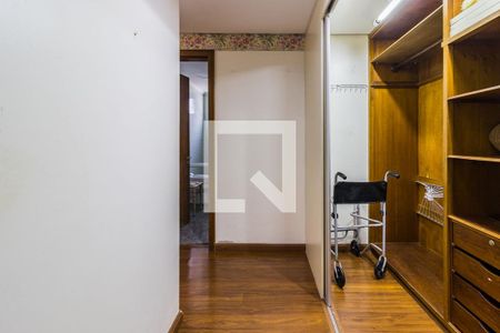Apartamento à venda com 227m², 3 quartos e 2 vagas Apartamento à venda com 227m², 3 quartos e 2 vagasDormitório3