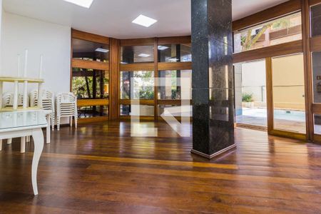 Apartamento à venda com 227m², 3 quartos e 2 vagas Apartamento à venda com 227m², 3 quartos e 2 vagasÁrea comum - Salão de festas