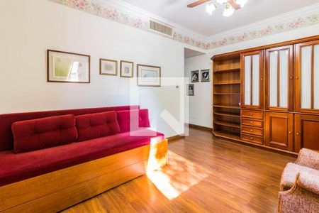 Apartamento à venda com 227m², 3 quartos e 2 vagas Apartamento à venda com 227m², 3 quartos e 2 vagasDormitório3