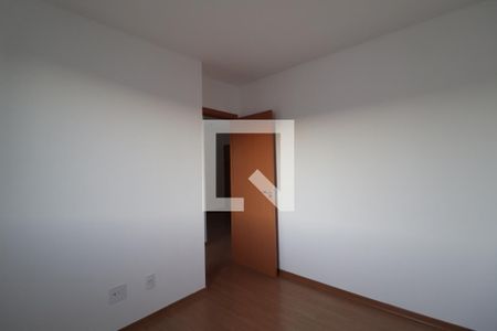 Quarto 2 de apartamento para alugar com 2 quartos, 60m² em Jardim Patrícia, Uberlândia