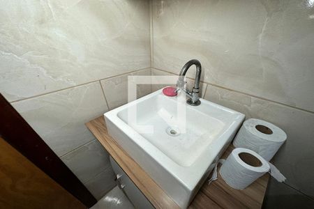 Pia do Banheiro 1 de casa à venda com 3 quartos, 120m² em Campina, São Leopoldo