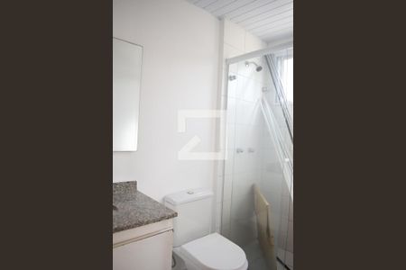 Banheiro da suíte de apartamento para alugar com 3 quartos, 99m² em Uberaba, Curitiba