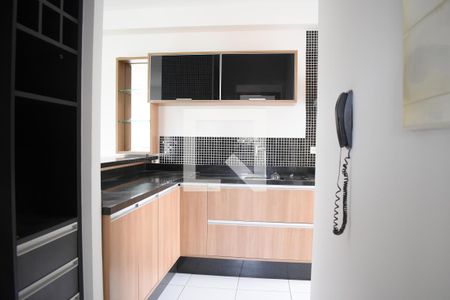 Cozinha de apartamento para alugar com 3 quartos, 99m² em Uberaba, Curitiba