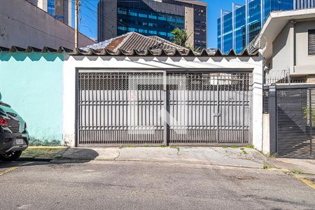 Casa à venda com 220m², 3 quartos e 2 vagas Casa à venda com 220m², 3 quartos e 2 vagasFachada