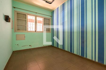 Casa à venda com 220m², 3 quartos e 2 vagas Casa à venda com 220m², 3 quartos e 2 vagasQuarto 2