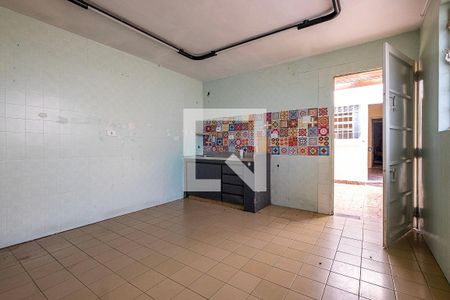 Casa à venda com 220m², 3 quartos e 2 vagas Casa à venda com 220m², 3 quartos e 2 vagasCozinha