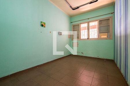 Casa à venda com 220m², 3 quartos e 2 vagas Casa à venda com 220m², 3 quartos e 2 vagasQuarto 2