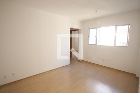 Sala de apartamento para alugar com 2 quartos, 48m² em Taquara, Rio de Janeiro