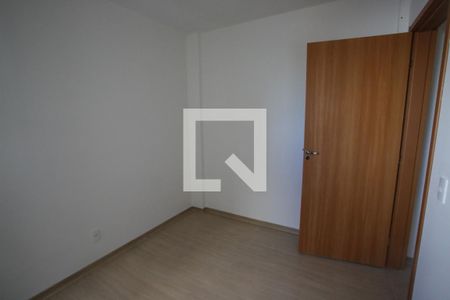 Quarto 1 de apartamento para alugar com 2 quartos, 48m² em Taquara, Rio de Janeiro