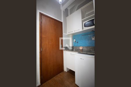 Cozinha de apartamento à venda com 1 quarto, 18m² em Copacabana, Rio de Janeiro