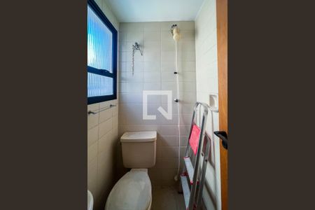 Apartamento para alugar com 140m², 3 quartos e 2 vagasBanheiro de serviço