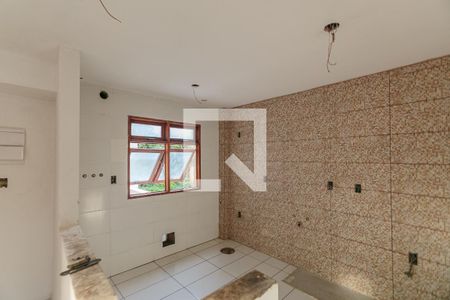 Cozinha e Área de Serviço de apartamento à venda com 2 quartos, 75m² em Medianeira, Porto Alegre