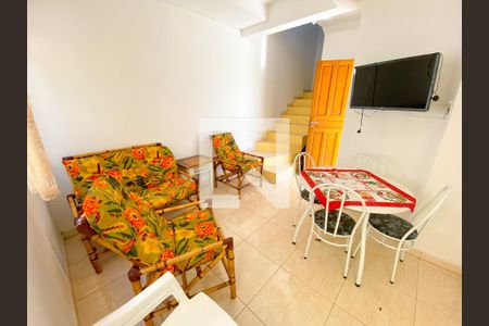 Sala de apartamento para alugar com 2 quartos, 80m² em São João do Rio Vermelho, Florianópolis