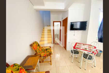 Sala de apartamento para alugar com 2 quartos, 80m² em São João do Rio Vermelho, Florianópolis