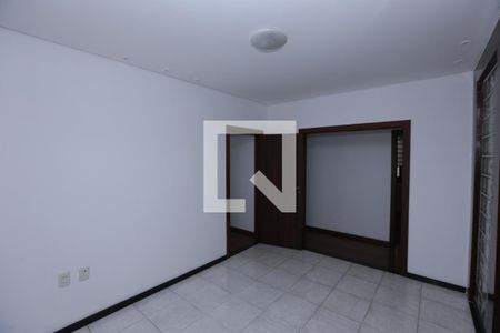 Quarto 1 de casa à venda com 4 quartos, 670m² em Colonial, Contagem
