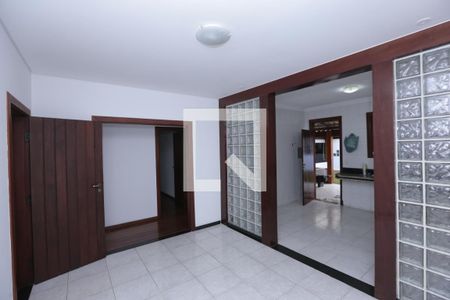 Quarto 1 de casa à venda com 4 quartos, 670m² em Colonial, Contagem