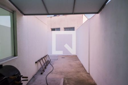 Área privativa de apartamento para alugar com 2 quartos, 60m² em Nacional, Contagem