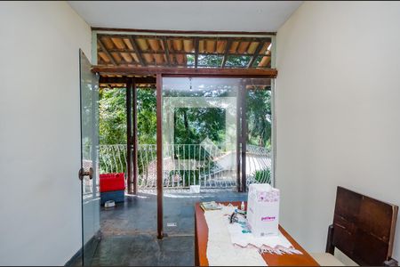 Casa à venda com 1000m², 3 quartos e 5 vagas Casa à venda com 1000m², 3 quartos e 5 vagasSala 2