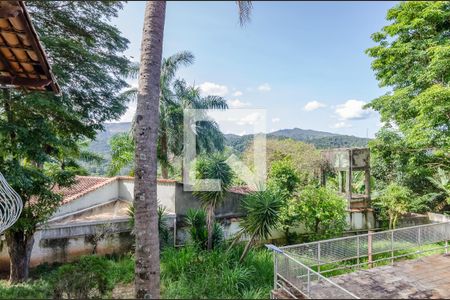 Casa à venda com 1000m², 3 quartos e 5 vagas Casa à venda com 1000m², 3 quartos e 5 vagasSuíte