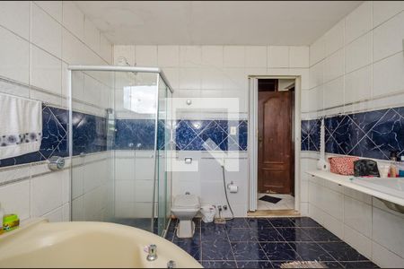 Casa à venda com 1000m², 3 quartos e 5 vagas Casa à venda com 1000m², 3 quartos e 5 vagasBanheiro da Suíte