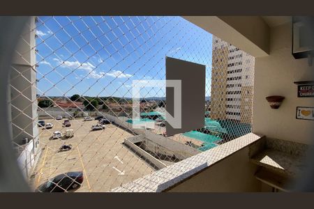 Apartamento para alugar com 64m², 2 quartos e 1 vagaVaranda