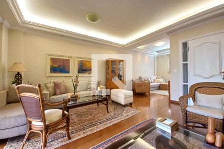 Sala de Estar  de apartamento à venda com 5 quartos, 240m² em Cambuí, Campinas