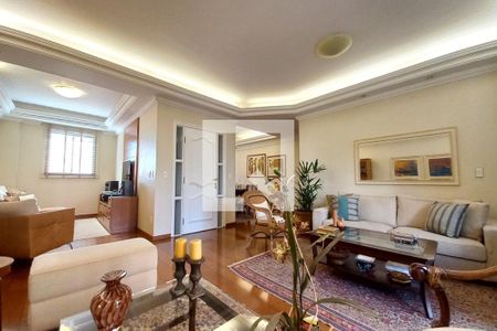 Sala de Estar  de apartamento à venda com 5 quartos, 240m² em Cambuí, Campinas