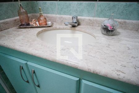 Casa à venda com 150m², 3 quartos e 2 vagas Casa à venda com 150m², 3 quartos e 2 vagasBanheiro