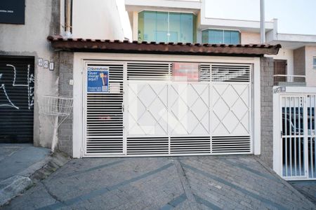 Casa à venda com 150m², 3 quartos e 2 vagas Casa à venda com 150m², 3 quartos e 2 vagasFachada