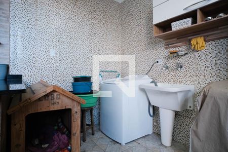 Casa à venda com 150m², 3 quartos e 2 vagas Casa à venda com 150m², 3 quartos e 2 vagasÁrea Comum